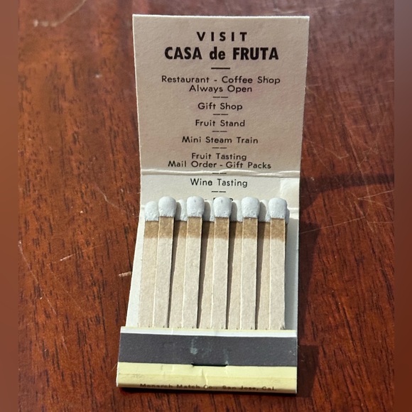 Vintage Matchbook Casa de Fruta Pacheco Pass Hollister California Fruit Visit - Picture 2 of 10